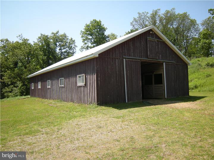 36 Weller Road Boyertown, PA 19512 - Photo 5 of 25 Gallery Image 5