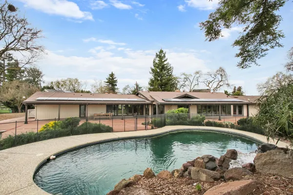 $3,250,000 | 38385 Larue Way, Davis, CA 95616