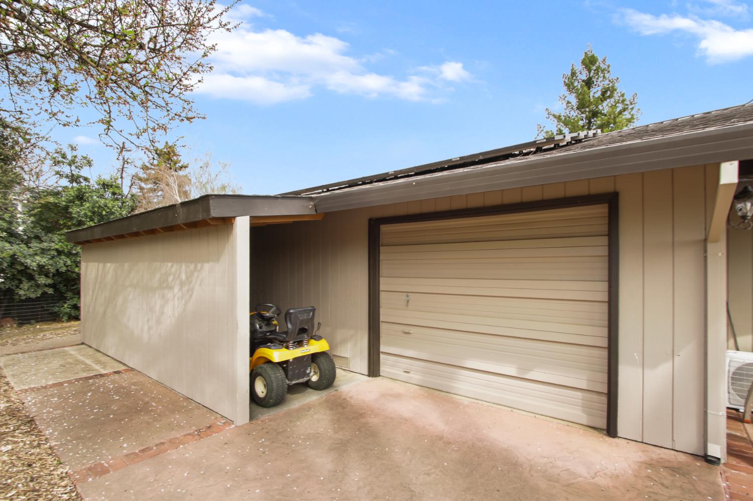 38385 Larue Way Davis, CA 95616 - Photo 80 of 89 a backyard of a house