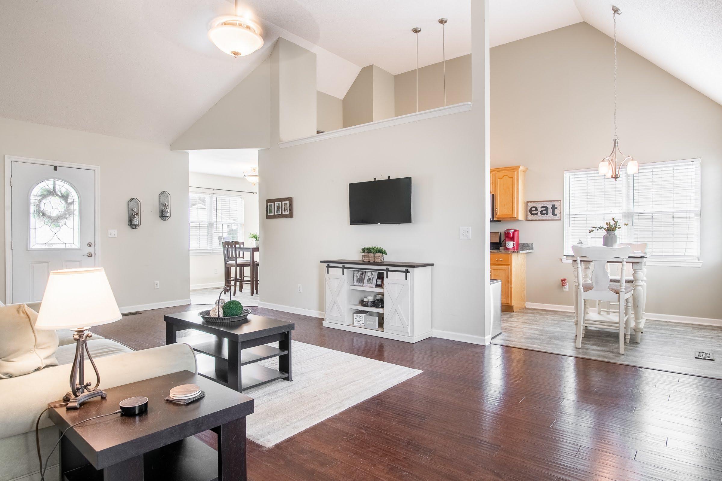 238 Chestnut Ridge Road Ringgold, GA 30736 - Photo 6 of 31 Come on in!