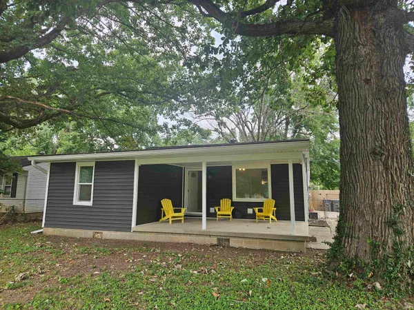 $209,500 | 2701 South Weinbach Avenue, Evansville, IN 47714