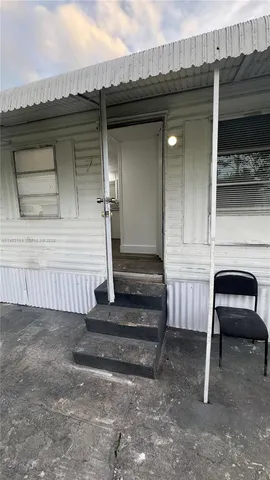 $1,500 | 601 Northeast 4th Court, Unit 7B, Hallandale Beach, FL 33009