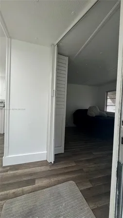 $1,500 | 601 Northeast 4th Court, Unit 7B, Hallandale Beach, FL 33009