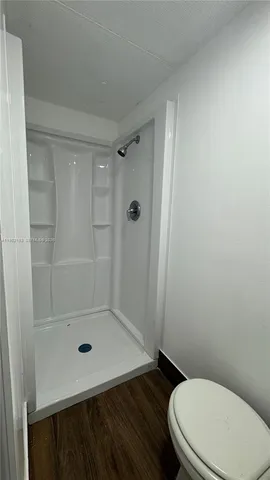 $1,500 | 601 Northeast 4th Court, Unit 7B, Hallandale Beach, FL 33009