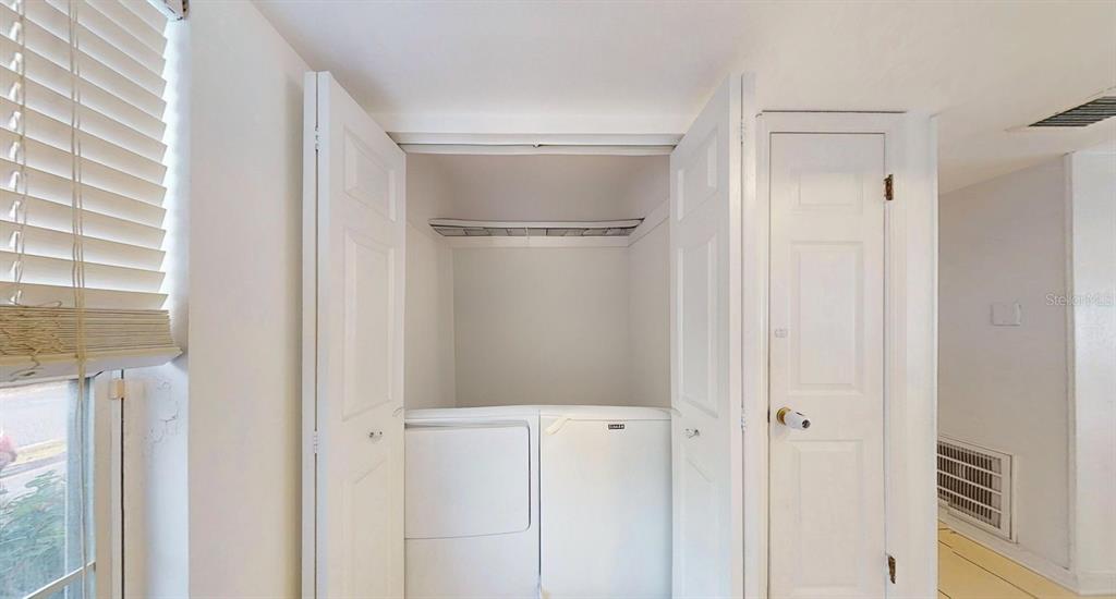 1237 McMullen Booth Road Clearwater, FL 33759 - Photo 14 of 48 Gallery Image 14
