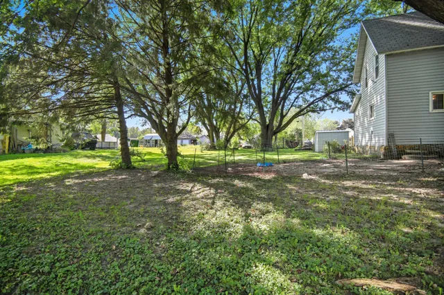 $89,900 | 309 Grove Street, Lyle, MN 55953