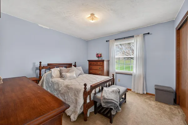 $739,900 | 7402 Highway 48, Aurora, IN 47001