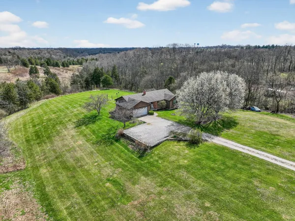 $739,900 | 7402 Highway 48, Aurora, IN 47001