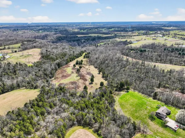 $739,900 | 7402 Highway 48, Aurora, IN 47001