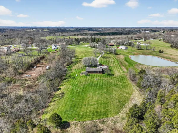 $739,900 | 7402 Highway 48, Aurora, IN 47001