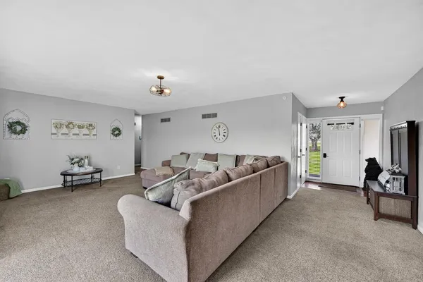 $739,900 | 7402 Highway 48, Aurora, IN 47001