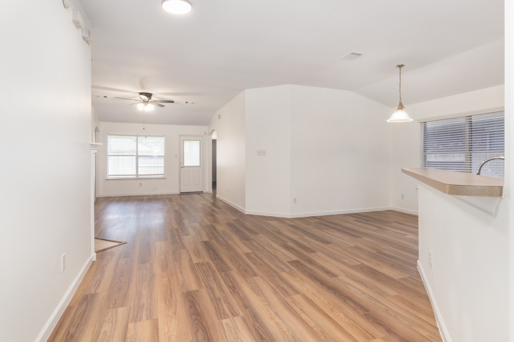 32350 Cross Spring Park Lane Conroe, TX 77385 - Photo 4 of 28