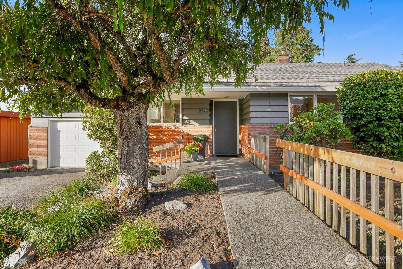 3916 Southwest 100th Street Seattle, WA 98136 - Photo 1 of 37 Gallery Image 1