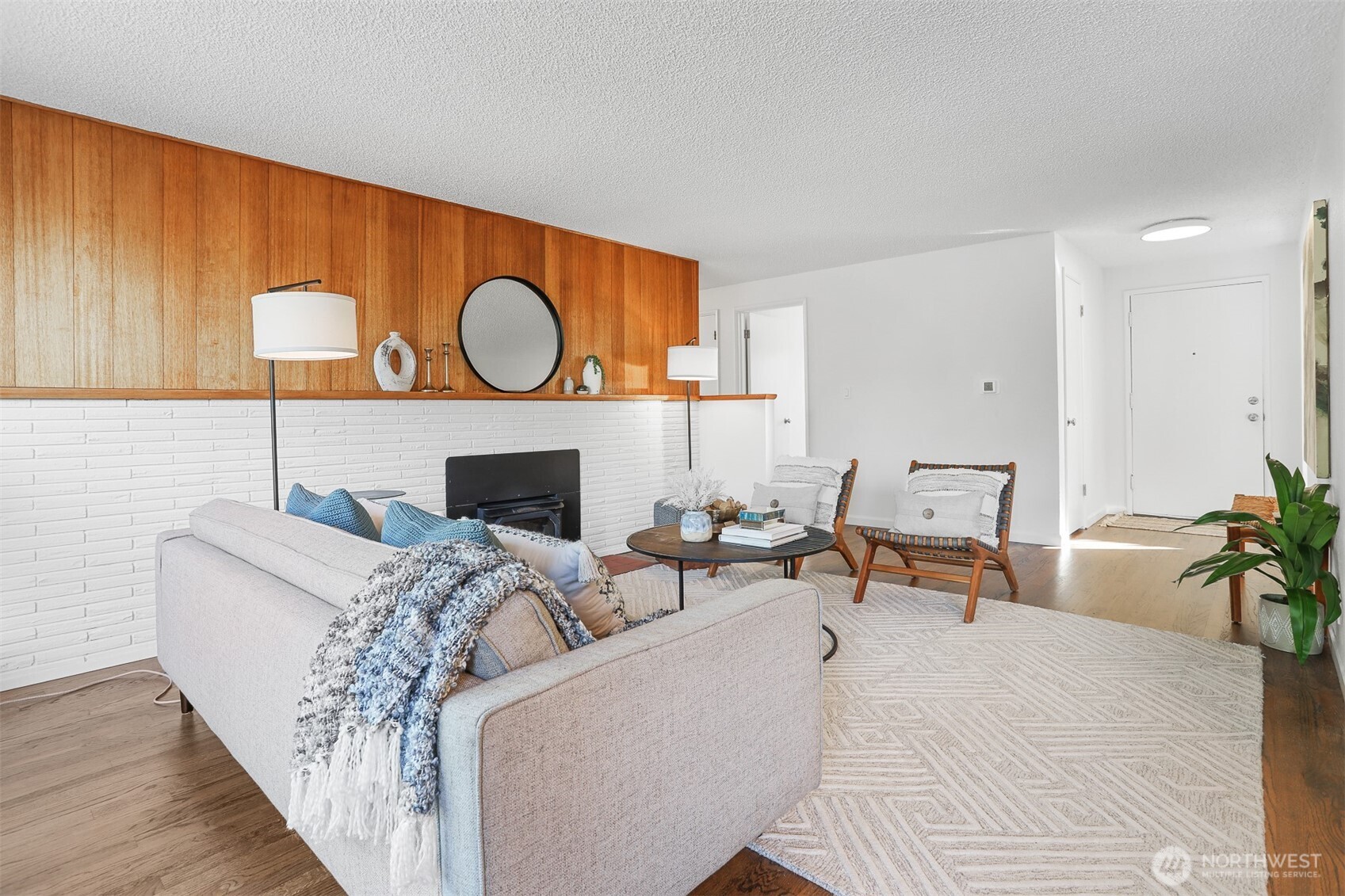 3916 Southwest 100th Street Seattle, WA 98136 - Photo 8 of 37 Gallery Image 8