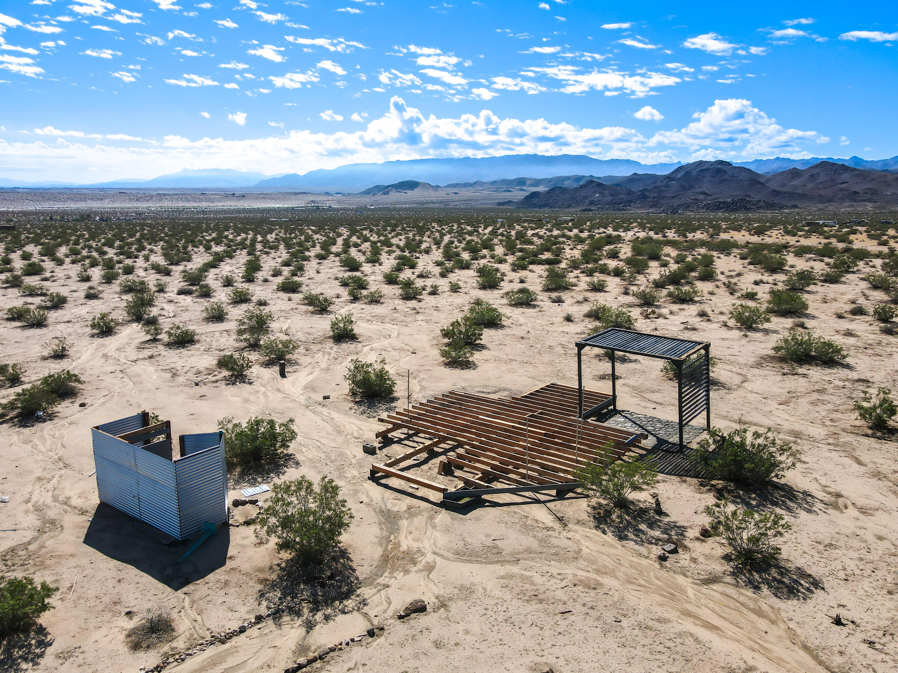 2100 Copper Moon Lane Joshua Tree, CA 92252 - Photo 12 of 28 a view of city
