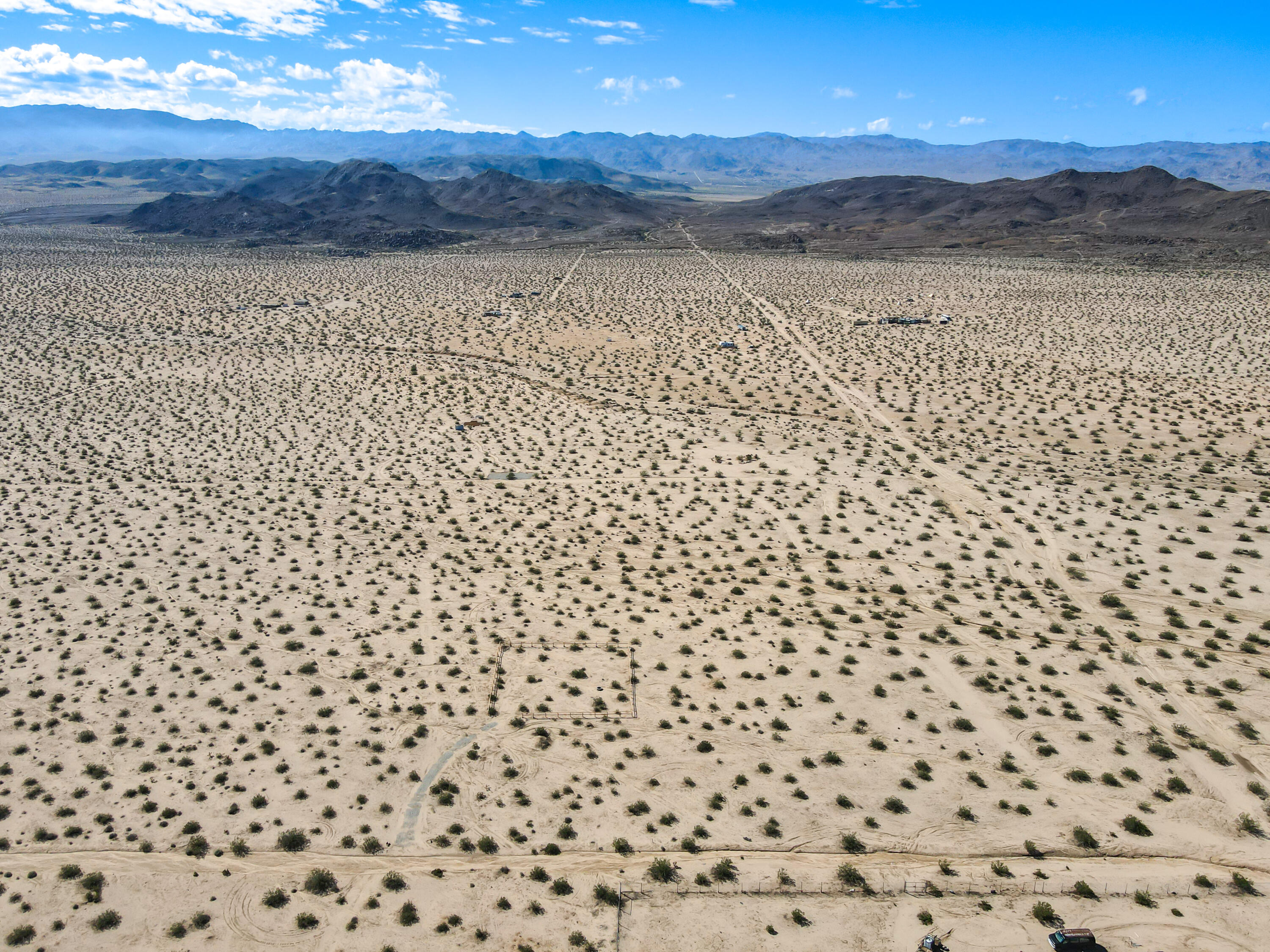 2100 Copper Moon Lane Joshua Tree, CA 92252 - Photo 21 of 28 a view of a pathway