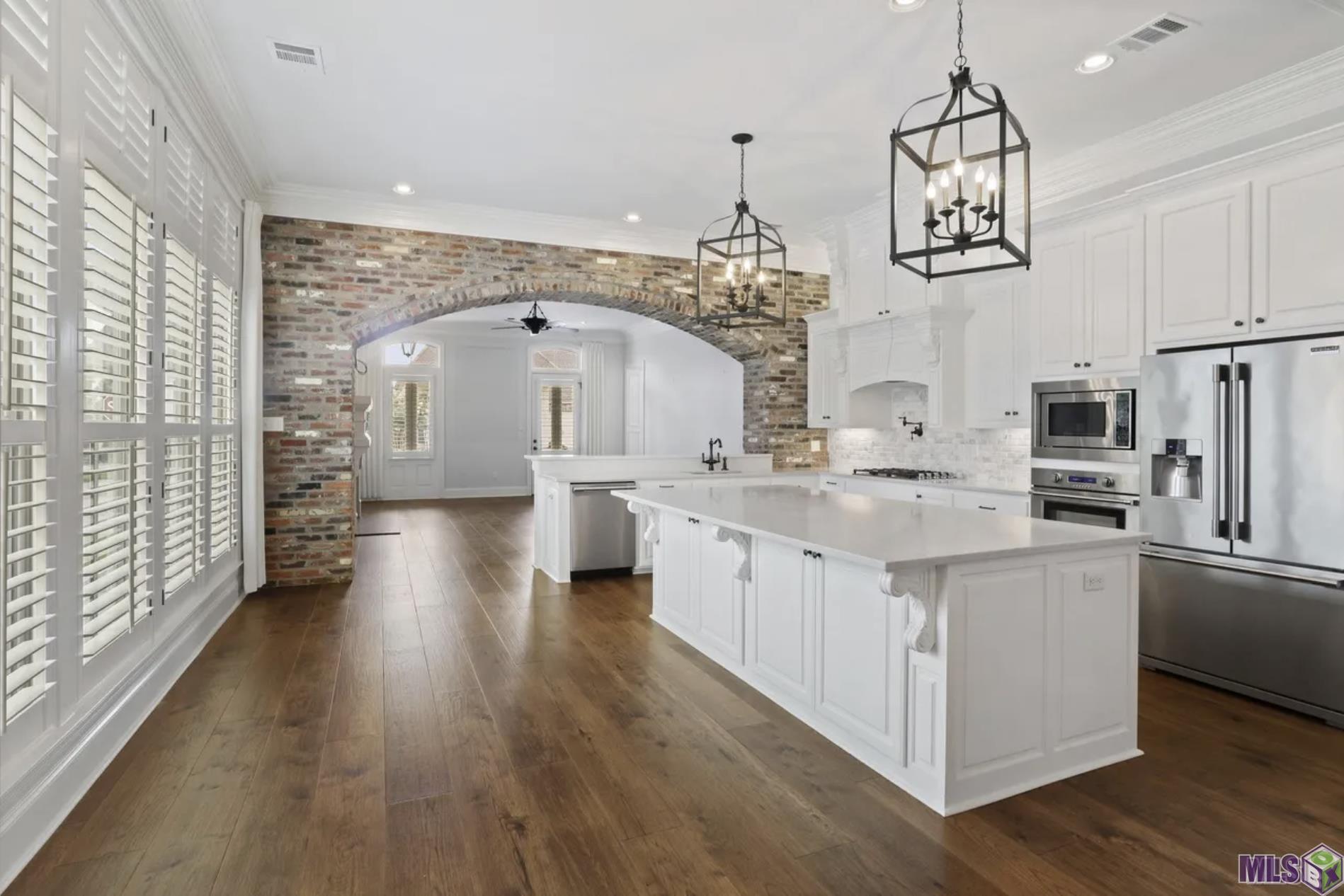 15512 Rose Meadow Drive Baton Rouge, LA 70817 - Photo 2 of 18