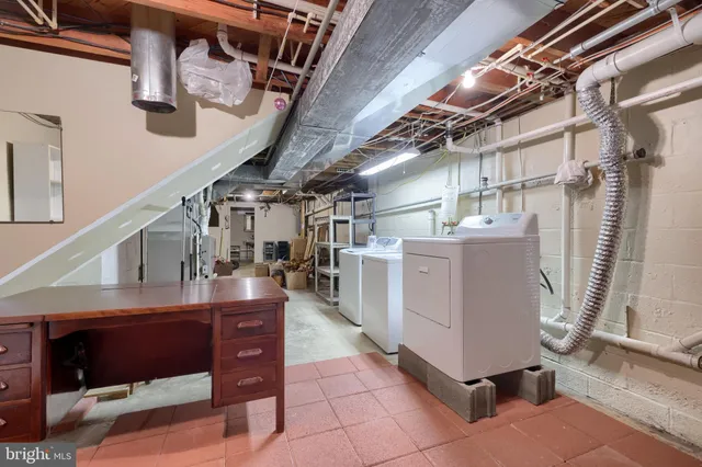 $299,900 | 4325 West Market Street, York, PA 17408