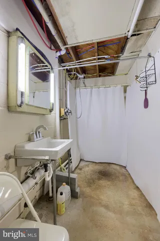 $299,900 | 4325 West Market Street, York, PA 17408