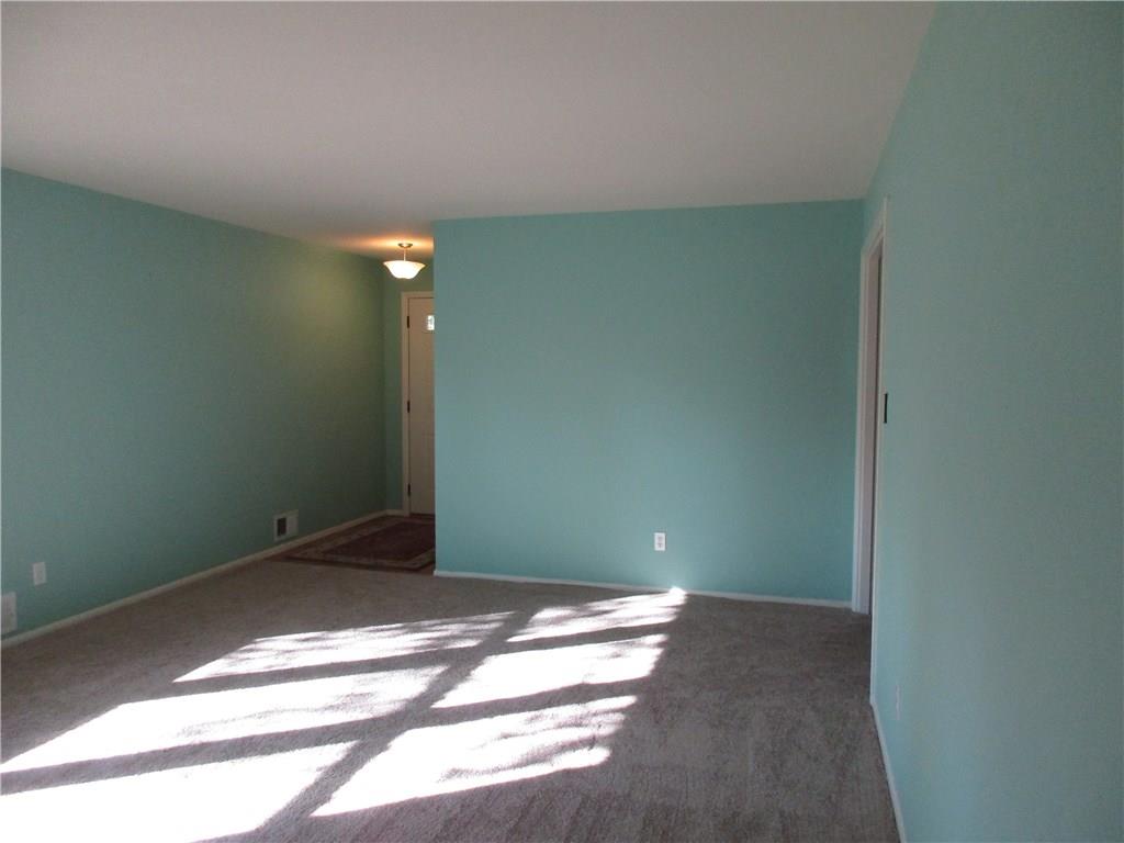 6469 Brokenhurst Road Indianapolis, IN 46220 - Photo 6 of 37