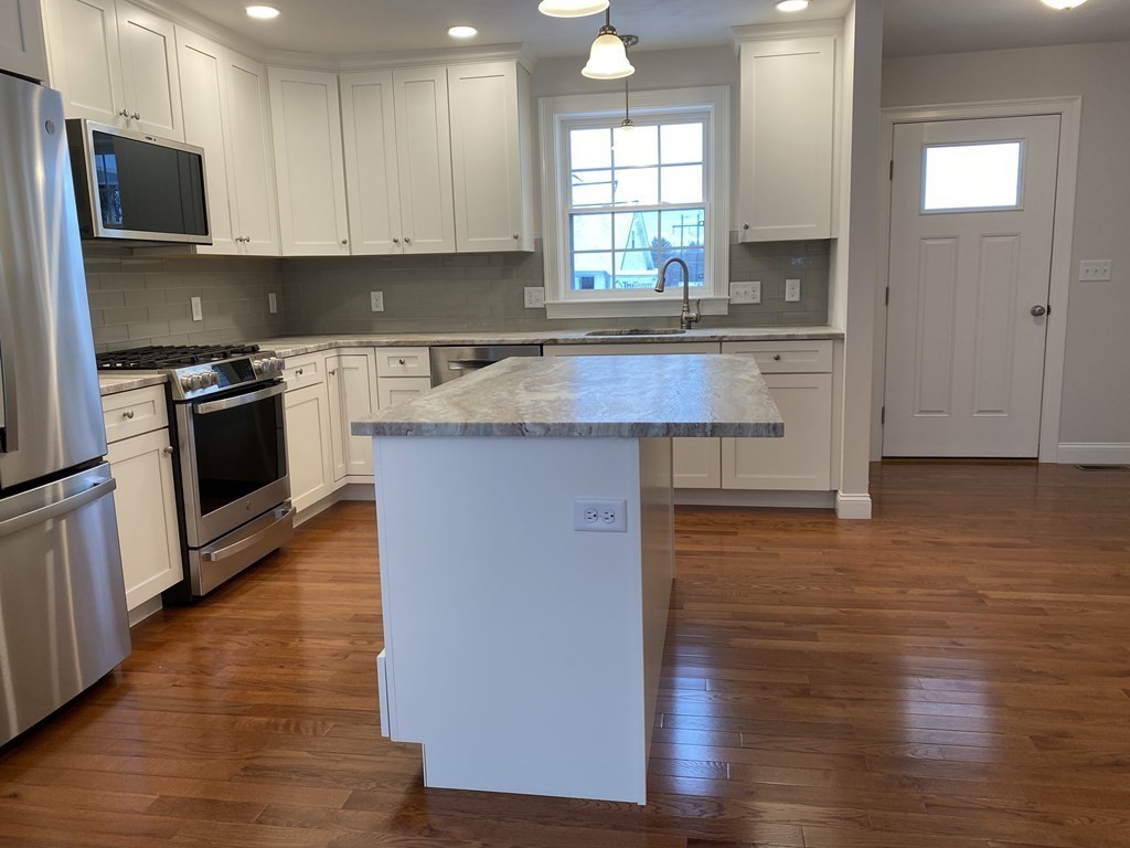 2 John Riley Road Ayer, MA 01432 - Photo 5 of 18