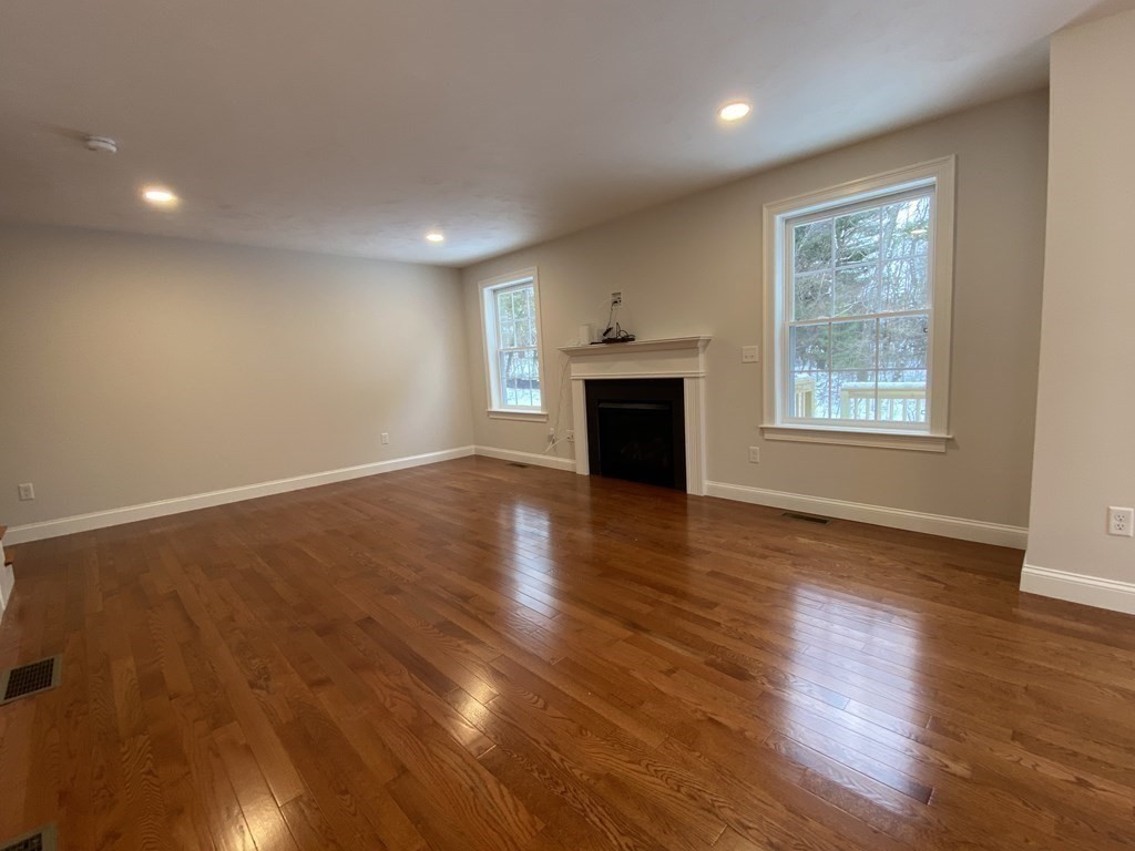 2 John Riley Road Ayer, MA 01432 - Photo 10 of 18