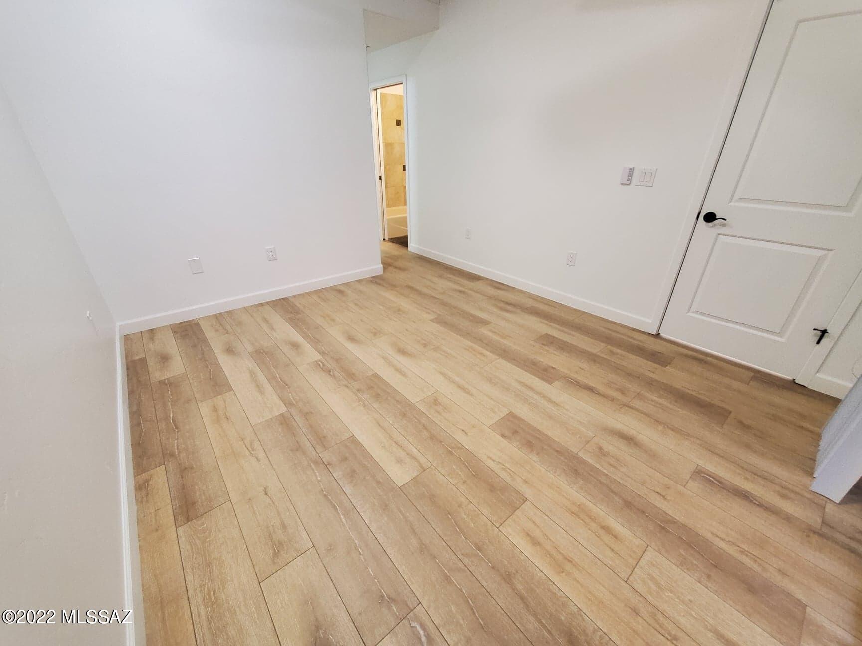 2016 East River Road, Unit 104 Tucson, AZ 85718 - Photo 6 of 11 Gallery Image 6
