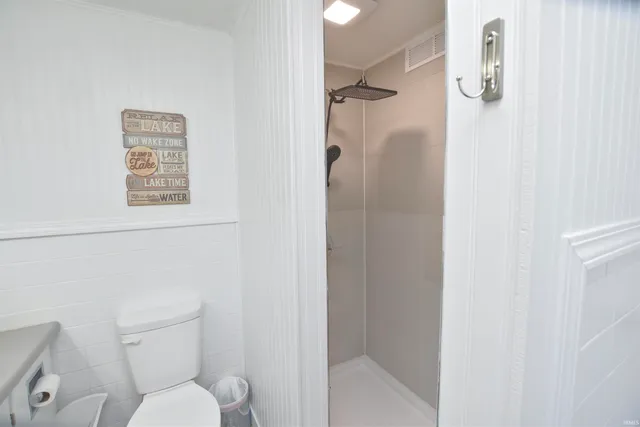 $325,000 | 11921 West Breezy Point Drive, Monticello, IN 47960