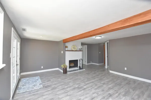 $325,000 | 11921 West Breezy Point Drive, Monticello, IN 47960