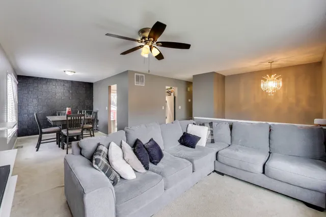 $336,900 | 257 Bryant Way, Bolingbrook, IL 60440