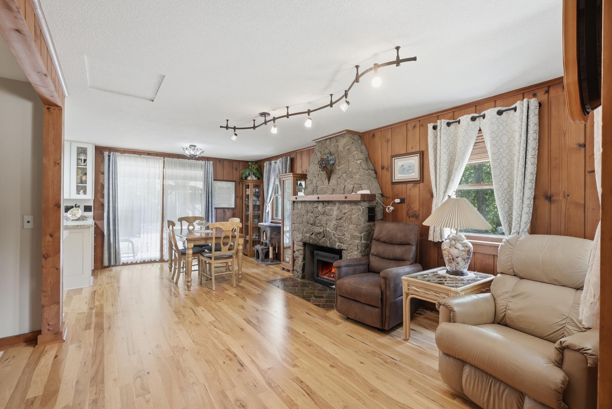 175 Tonka Bay Road Excelsior, MN 55331 - Photo 9 of 41