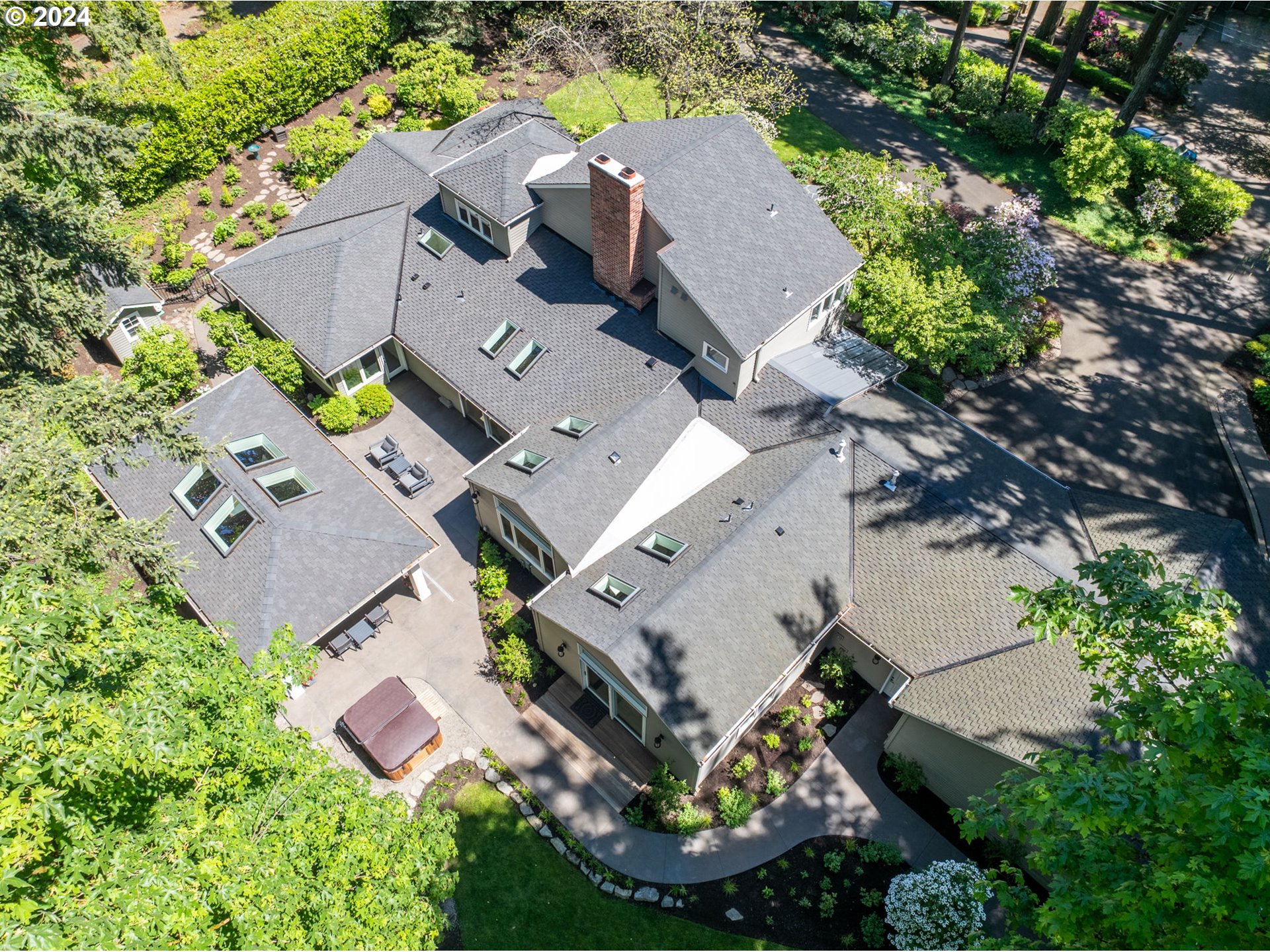 275 Southwest Birdshill Road Portland, OR 97219 - Photo 45 of 46 Gallery Image 45