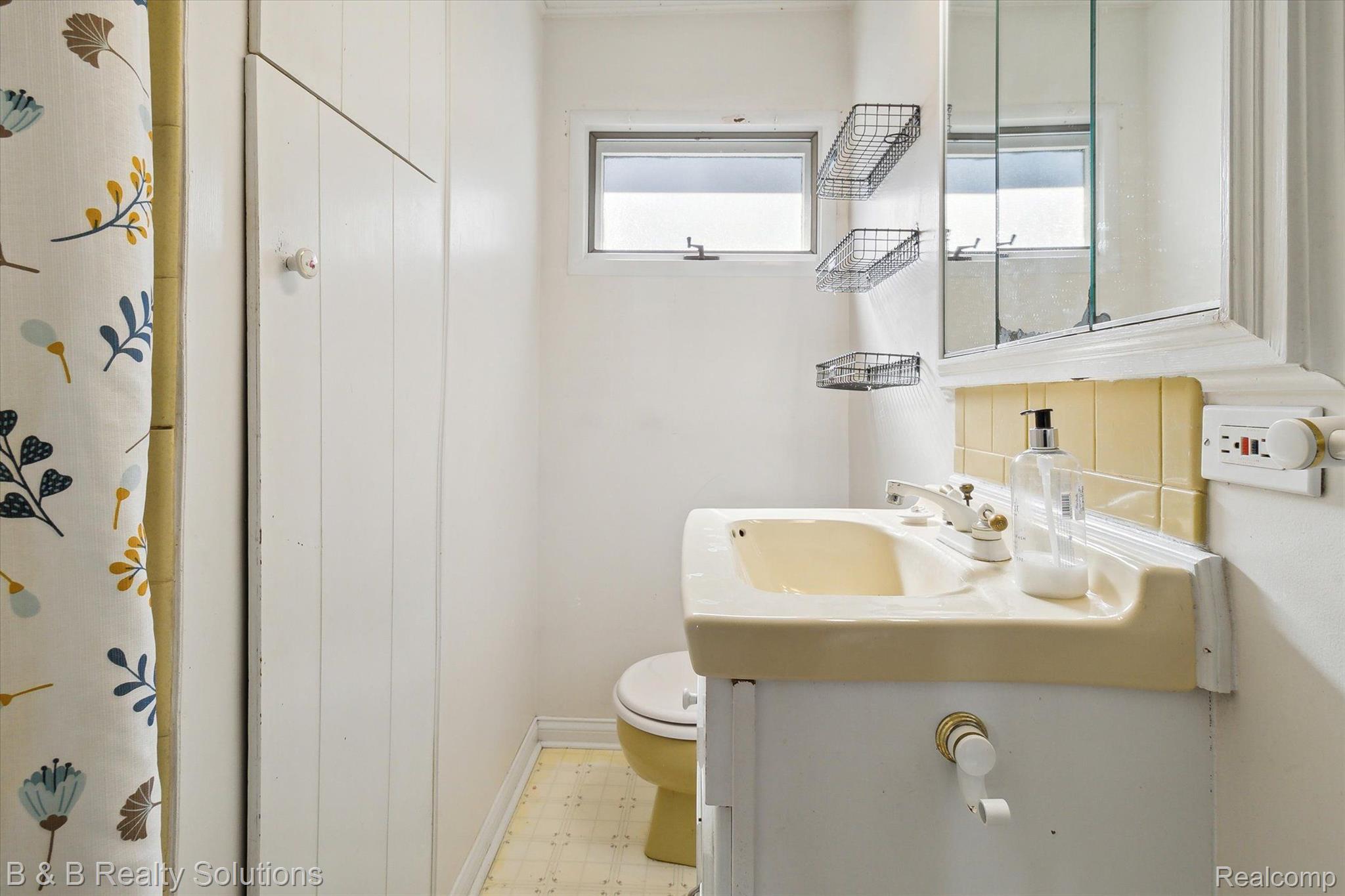 6711 Jefferson Road North Branch, MI 48461 - Photo 26 of 45 Gallery Image 26