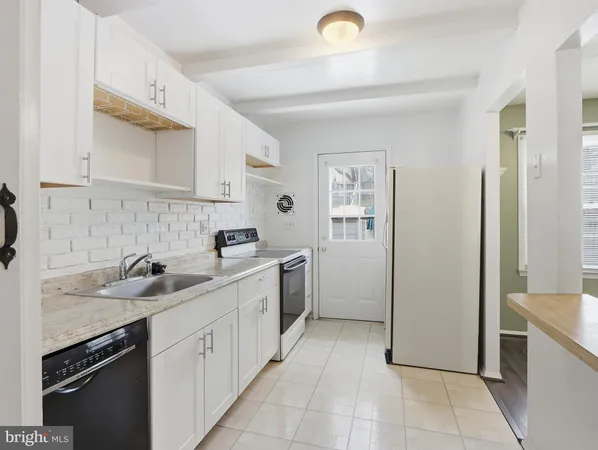 $2,000 | 3502 Moultree Place, Baltimore, MD 21236