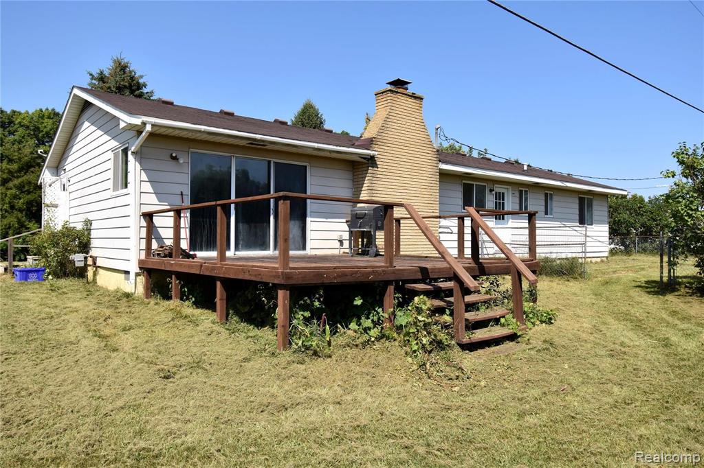 5319 Bentley Lake Road Howell, MI 48843 - Photo 16 of 18