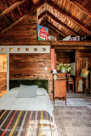 a view of an ocean view