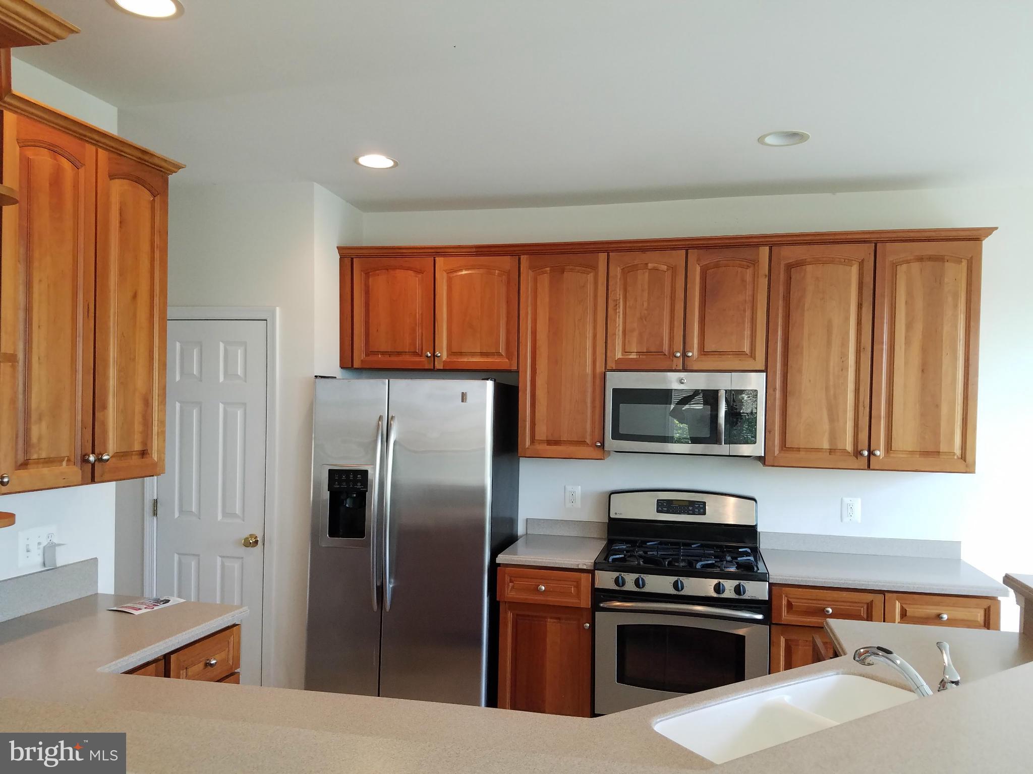 9279 Laurel Ridge Crossing Road Lorton, VA 22079 - Photo 5 of 11 Kitchen
