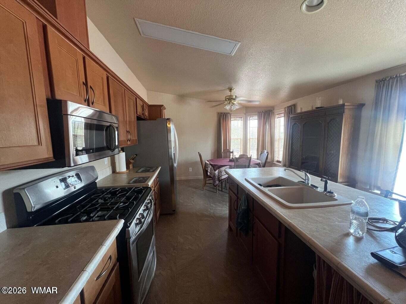 8312 Ridge Drive Show Low, AZ 85901 - Photo 14 of 49 20250801224231265541000000-o