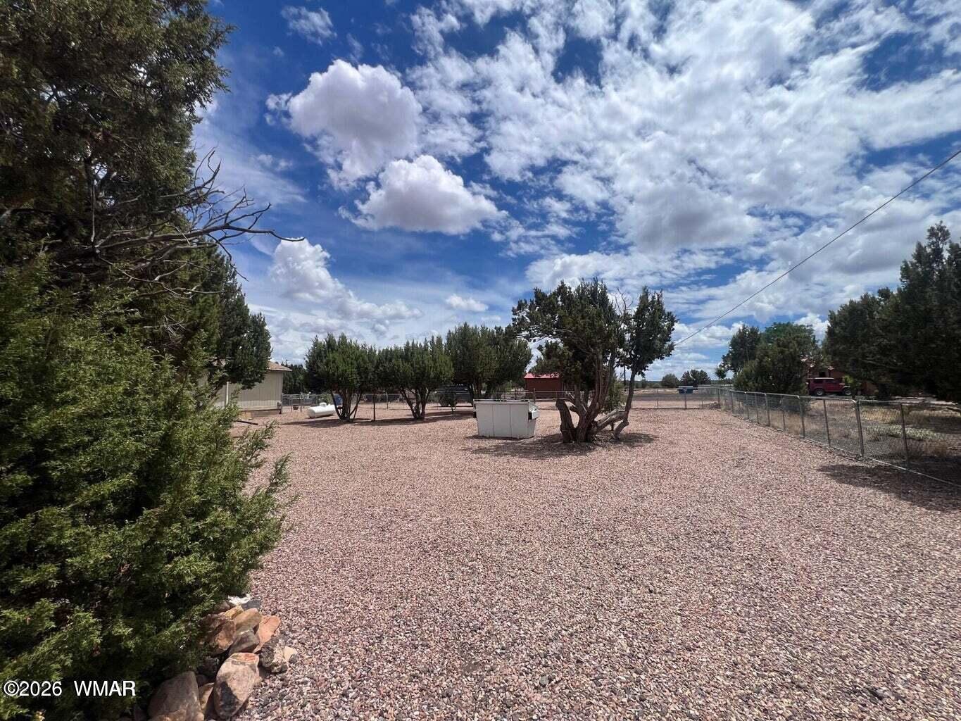 8312 Ridge Drive Show Low, AZ 85901 - Photo 31 of 49 20250801224148087943000000-o