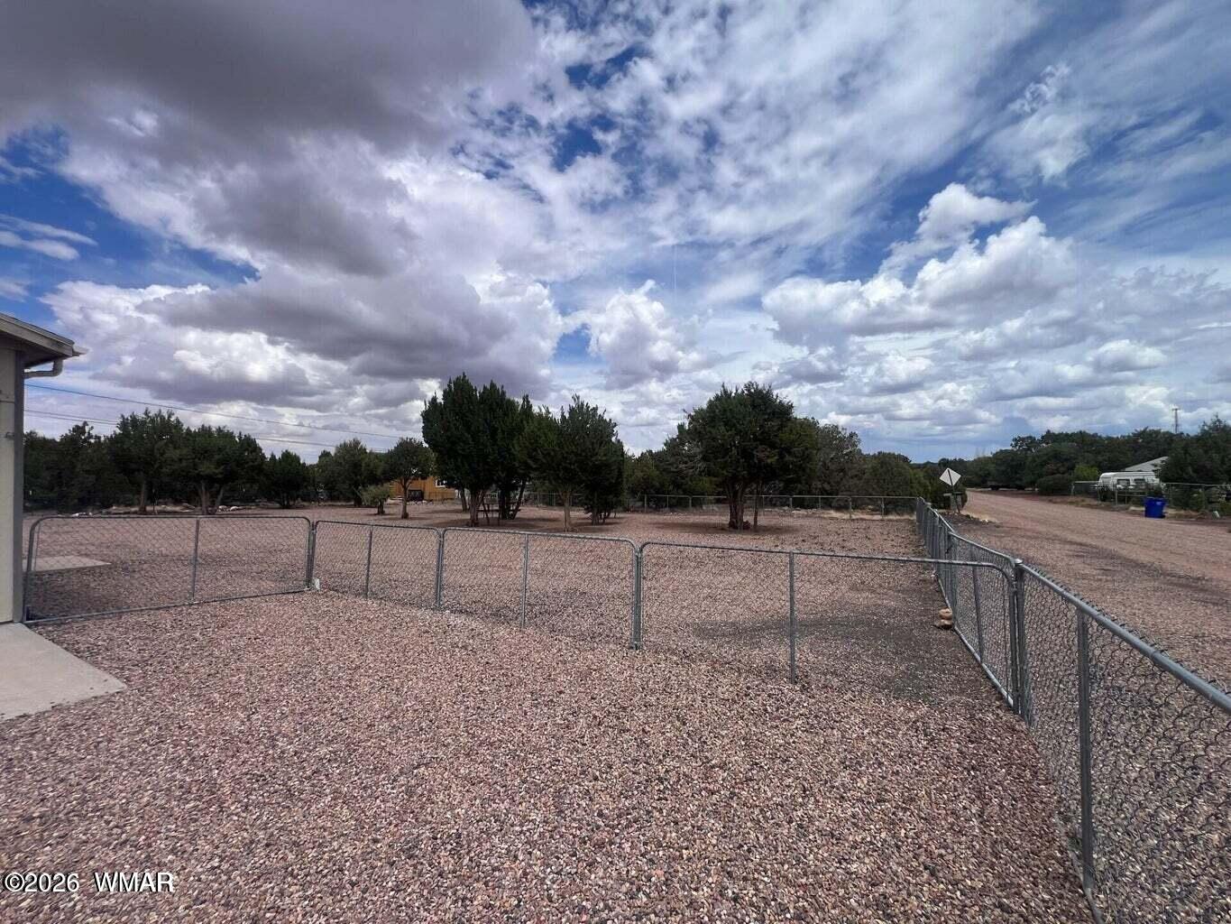 8312 Ridge Drive Show Low, AZ 85901 - Photo 49 of 49 20250801224304834871000000-o