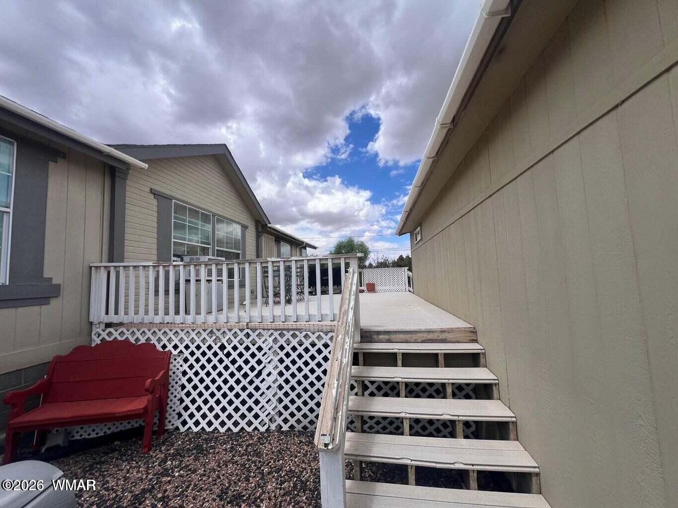 8312 Ridge Drive Show Low, AZ 85901 - Photo 5 of 49 20250801224310184840000000-o