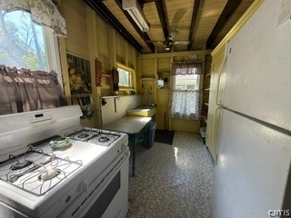 Entryway into the kitchen