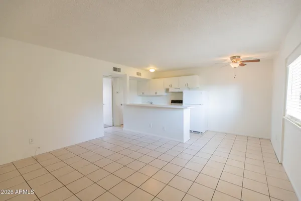 $1,095 | 1722 East Ocotillo Road, Unit 3, Phoenix, AZ 85016