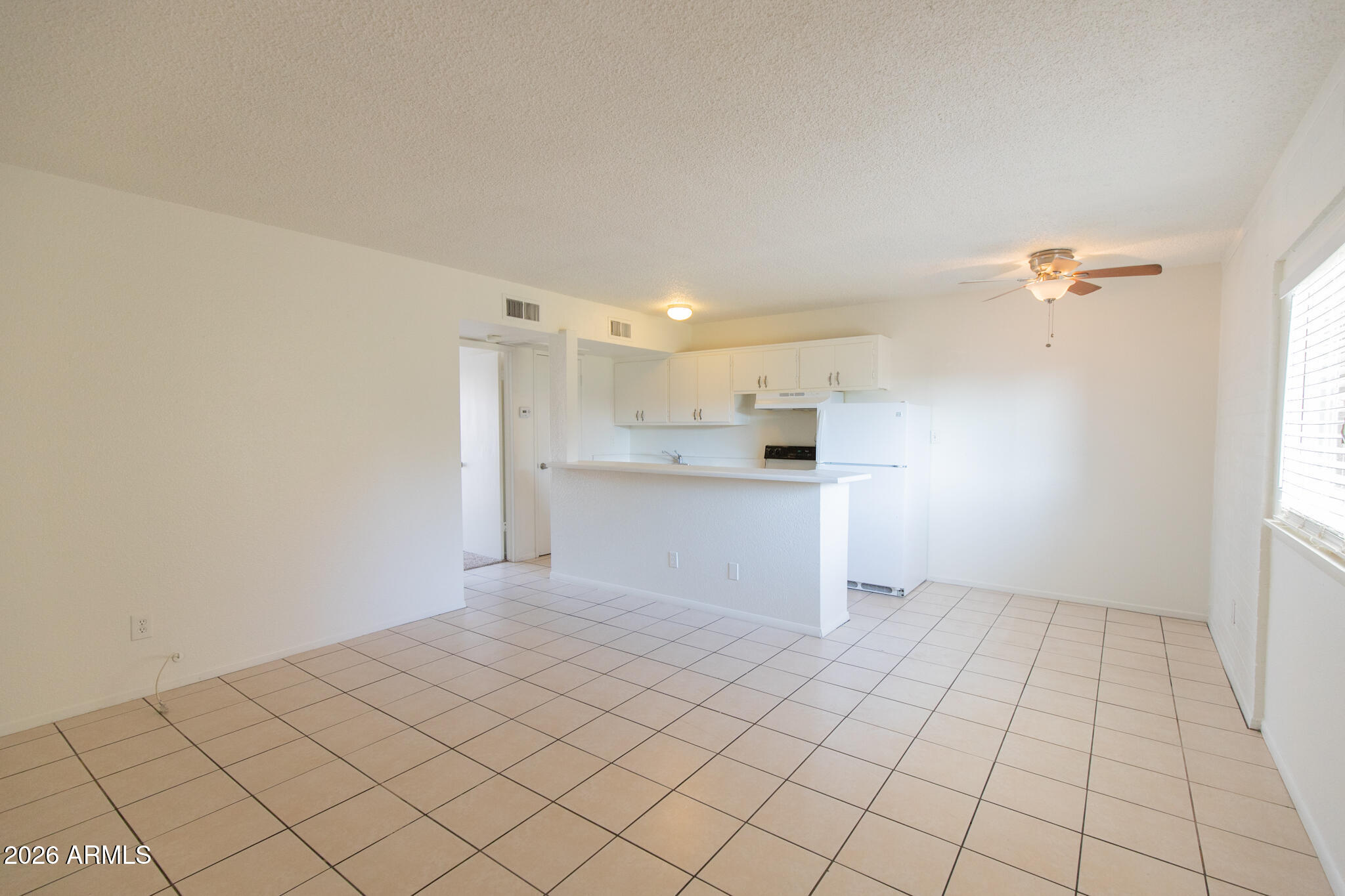 1722 East Ocotillo Road, Unit 3 Phoenix, AZ 85016 - Photo 4 of 16 Photo Oct 14, 3 12 59 AM