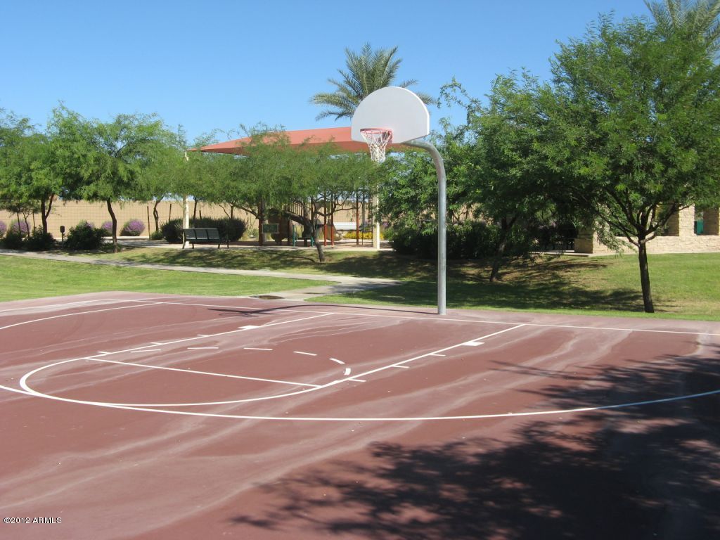 14477 West Coronado Road Goodyear, AZ 85395 - Photo 10 of 18 IMG_cortile bbcourt