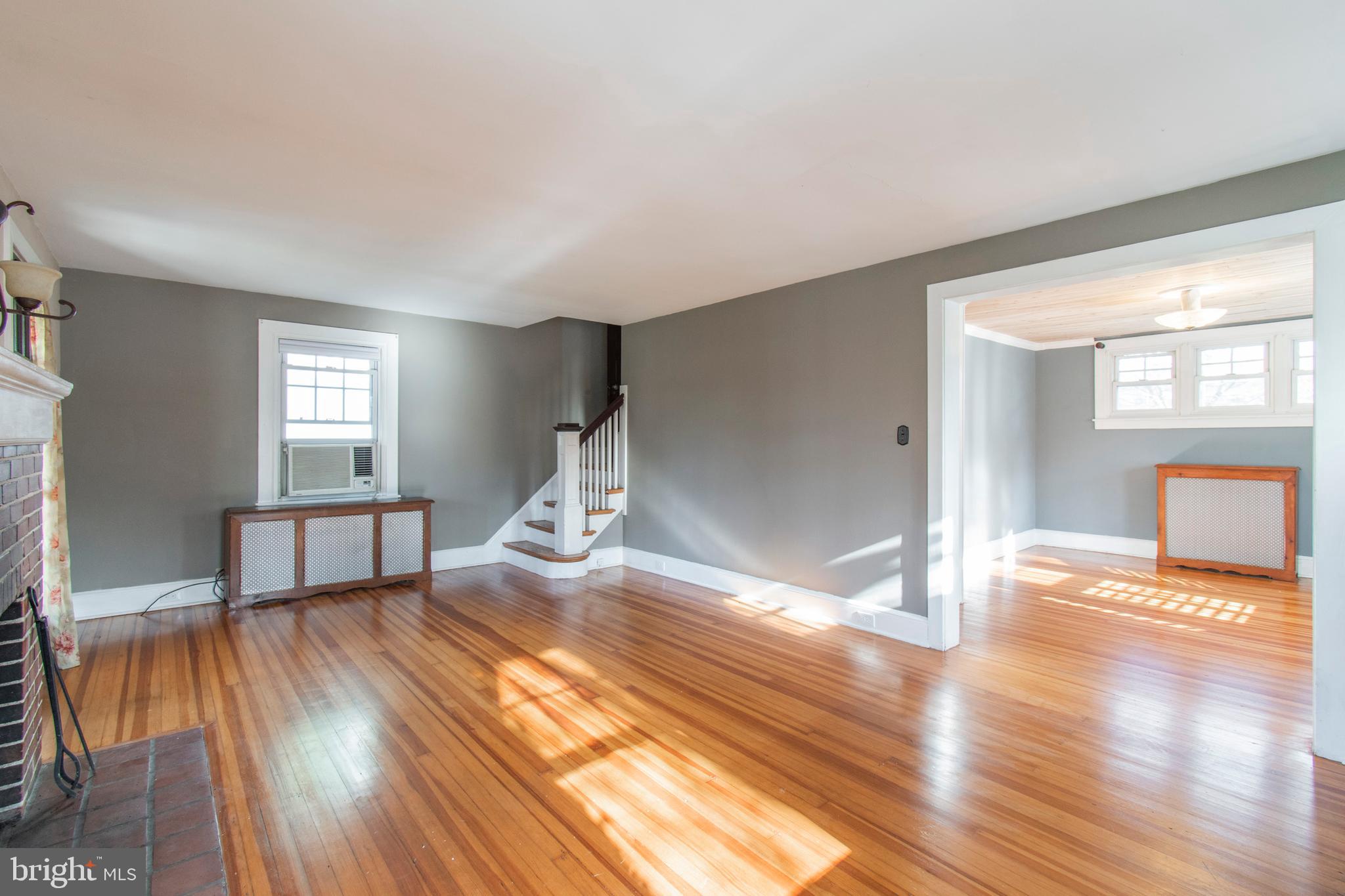 33 Howellville Road Berwyn, PA 19312 - Photo 6 of 22