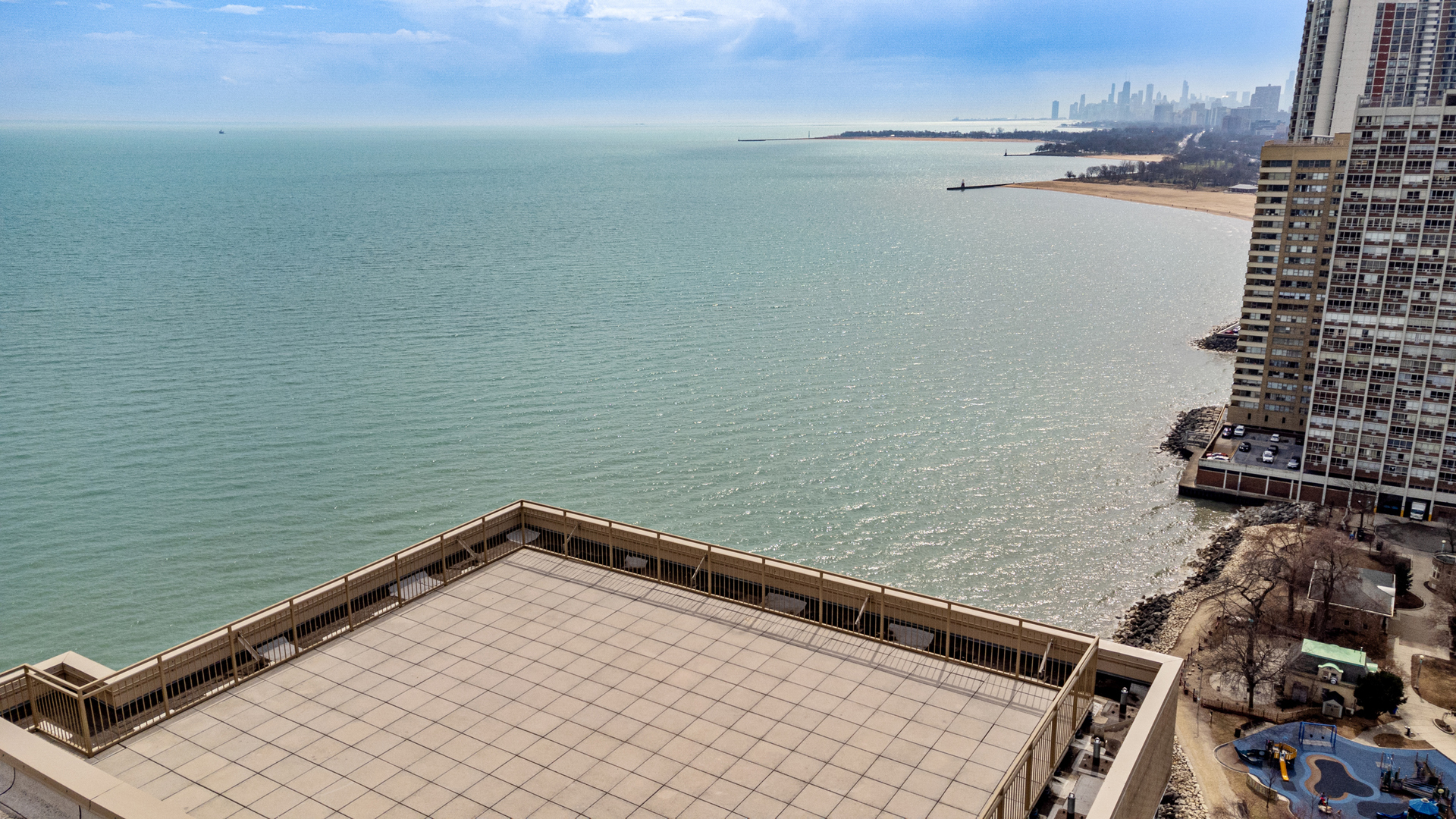 6301 North Sheridan Road, Unit 11D Chicago, IL 60660 - Photo 23 of 23 Gallery Image 23