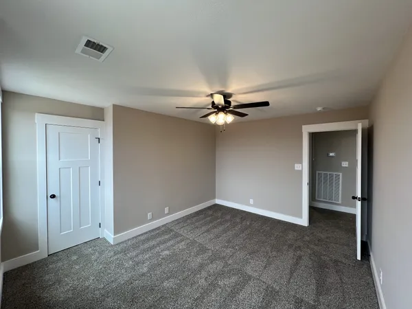 $301,900 | 108 Kingston Court, Oak Grove, KY 42262