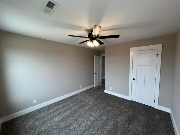 $301,900 | 108 Kingston Court, Oak Grove, KY 42262