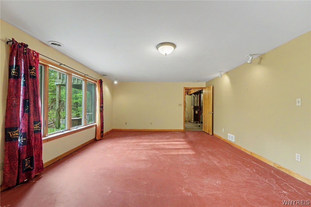 13389 West Schutt Road Sardinia, NY 14030 - Photo 25 of 34 13389 Schutt - basement bonus room- 1